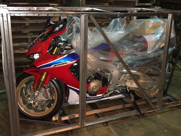 Siêu mô tô chỉ sản xuất đúng 500 chiếc Honda CBR1000RR SP2 2017 cập bến Việt Nam