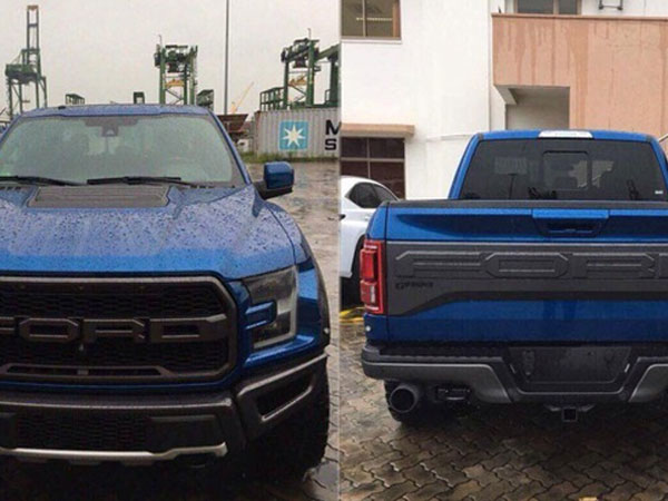 Thêm "khủng long" Ford F-150 Raptor 2017 cập bến Việt Nam, giá từ 4,2 tỷ Đồng