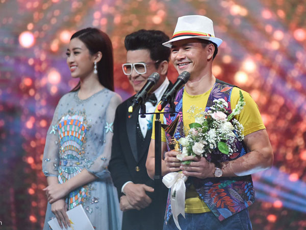 Xuân Bắc lên tiếng khi vượt Hoài Linh, Trấn Thành đoạt VTV Awards