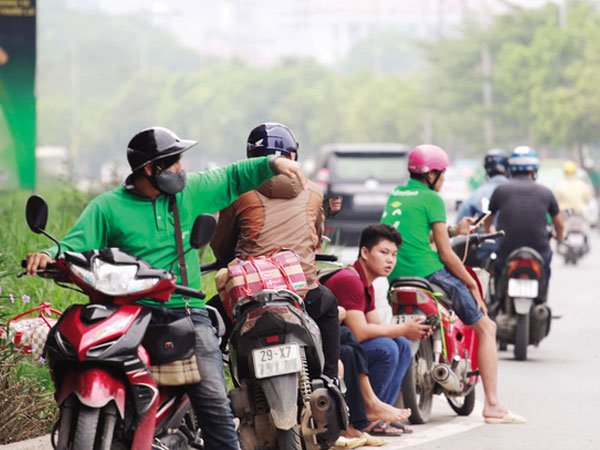 Thâm nhập thế giới GrabBike “nhái”