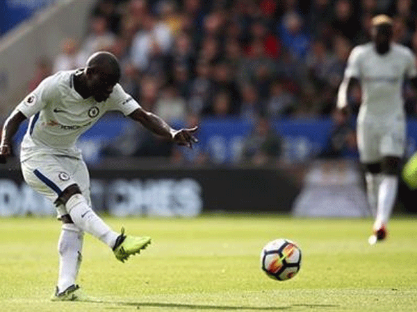 Conte: "Kante ngày càng đáng sợ"