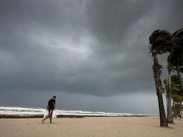 Siêu bão cấp 4 Irma đổ bộ bang Florida