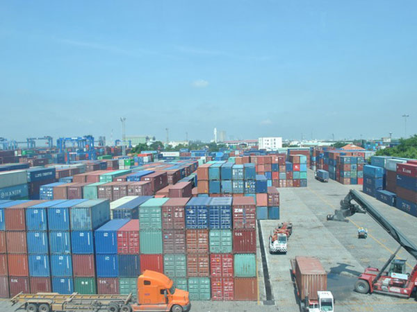 Vụ 213 container “tự nhiên” biến mất: Bắt thêm 1 cán bộ hải quan về tội buôn lậu