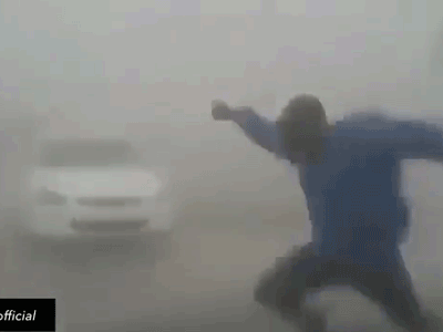 Người đàn ông đơn độc đương đầu siêu bão Irma