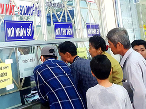 Nguy cơ hủy 2 loại thuốc trị giá gần 1 tỉ đồng tại Bệnh viện Mắt TP.HCM