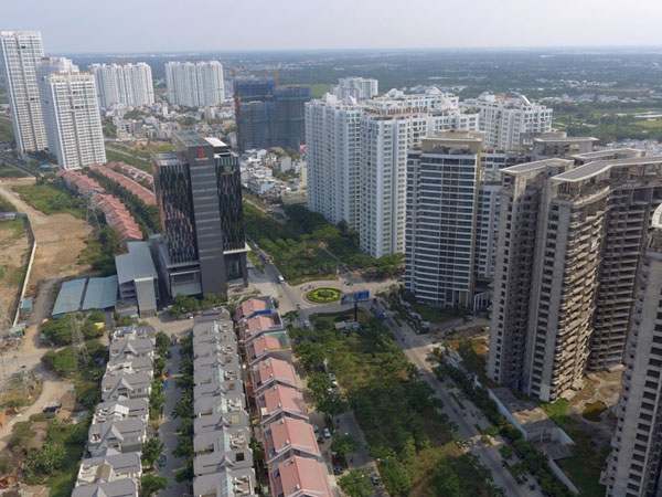 Nỗi sợ hãi mang tên cao ốc cửa ngõ Sài Gòn