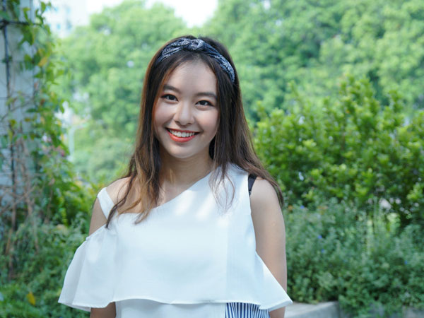 9X xinh đẹp đóng MV cùng Mỹ Tâm, giỏi 2 ngoại ngữ, rất thích chơi game