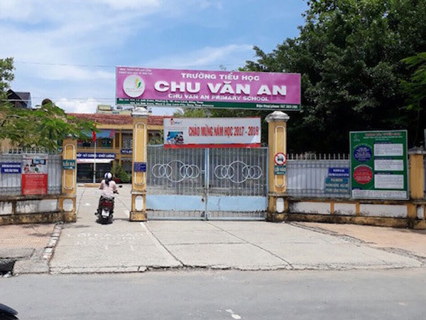 Học sinh lớp 1 đóng hơn 16 triệu đồng vì trường "cần có", Hiệu trưởng nói gì?