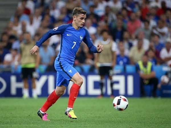 MU chi 100 triệu bảng, để dành áo số 7 cho Griezmann