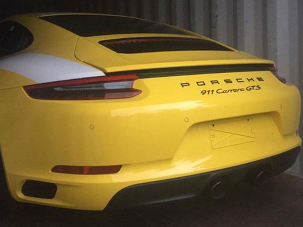 Porsche 911 Carrera GTS 2017 đầu tiên cập bến Việt Nam, giá từ 7,97 tỷ Đồng