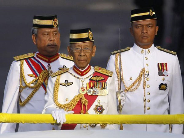 Chủ tịch nước gửi điện chia buồn cựu Vương Malaysia qua đời
