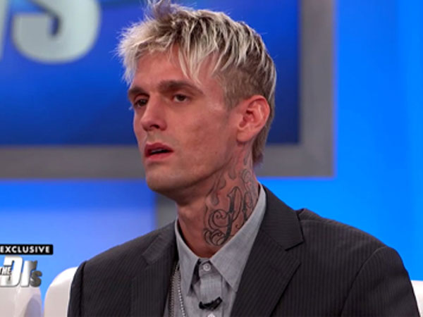 Aaron Carter lo bị nhiễm HIV
