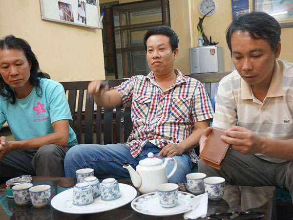 Bán phở hoặc làm xe ôm để kiếm thêm, hãng sẽ tạo điều kiện