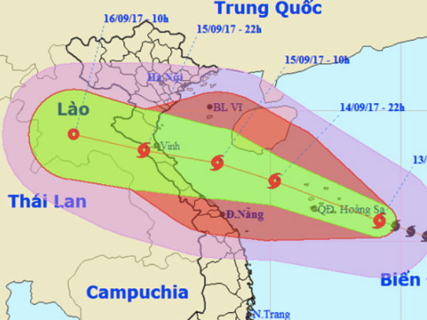 Bão số 10 đạt sức gió 150 km/h trước khi đổ bộ Nghệ An - Quảng Trị