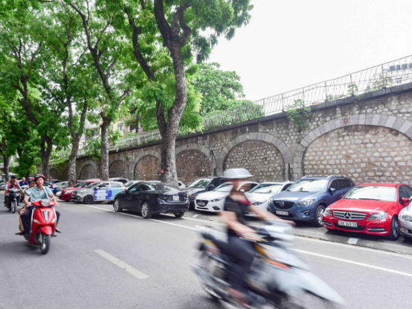 Hà Nội: Gần 100 tỷ đồng đục thông 127 vòm cầu đường sắt