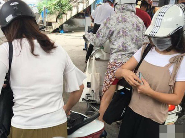 Hành động xấu xí gây bức xúc của 2 cô gái trẻ ở trạm xăng