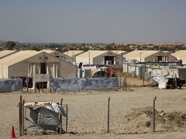 Nỗi sợ hãi của 1.400 cô dâu IS trong khu trại bí mật ở Iraq