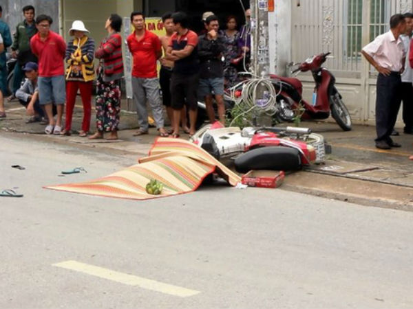 TP. HCM: Cô gái trẻ tử vong thương tâm dưới bánh xe tải