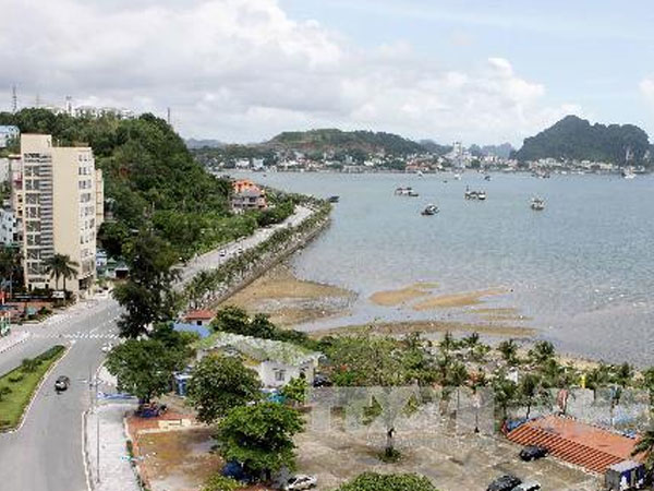 Cấm mở nhạc quá 22 giờ ở khu vực công cộng khu du lịch Bãi Cháy