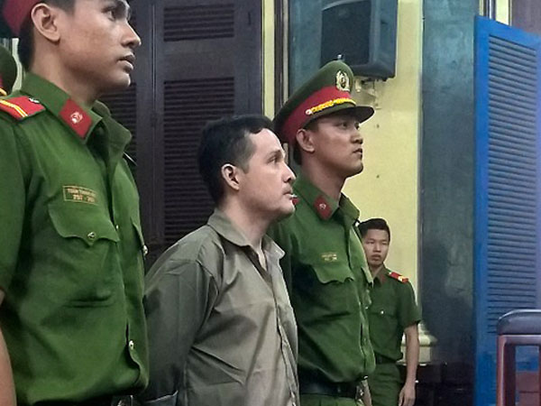"Doanh nhân" ngoại quốc van xin tòa không tuyên án tử hình