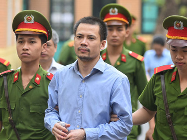 Em họ Nguyễn Xuân Sơn được luật sư đề nghị trả tự do tại tòa