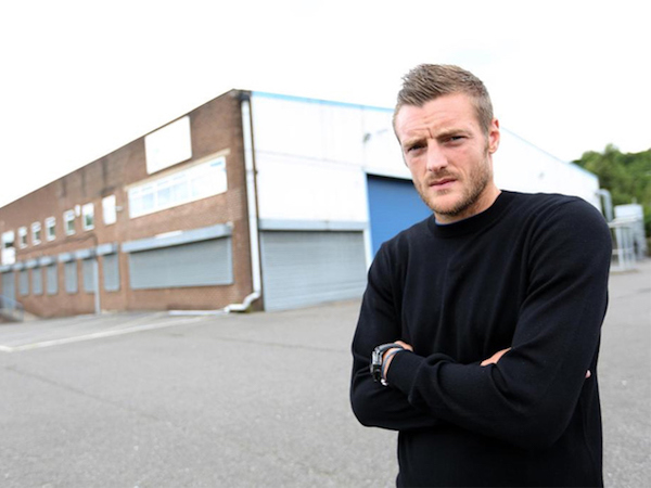 Jamie Vardy trở lại thăm nơi từng làm công nhân