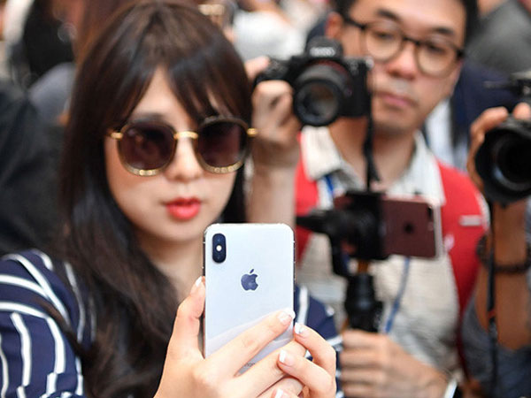 Face ID trên iPhone X hoạt động ngay cả khi người dùng đeo kính mát