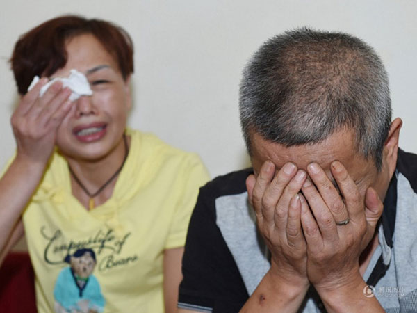 35 năm sau ngày đứa con sơ sinh lìa đời, cặp vợ chồng này mới biết được một sự thật hết sức phũ phàng