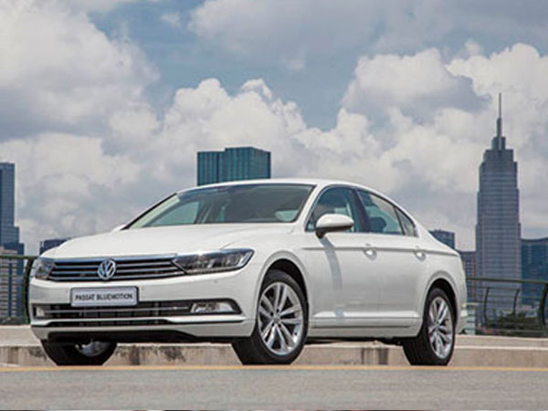 Volkswagen Passat và Beetle mới giá hơn 1,4 tỷ tại Việt Nam