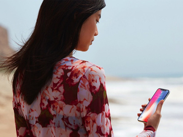 Giá cao cũng không kéo dài được vòng đời của iPhone X