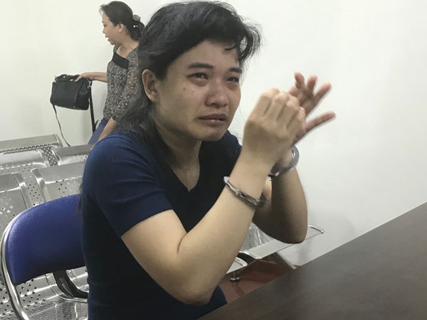 Mẹ giết con ruột để lấy tiền phúng điếu trả nợ