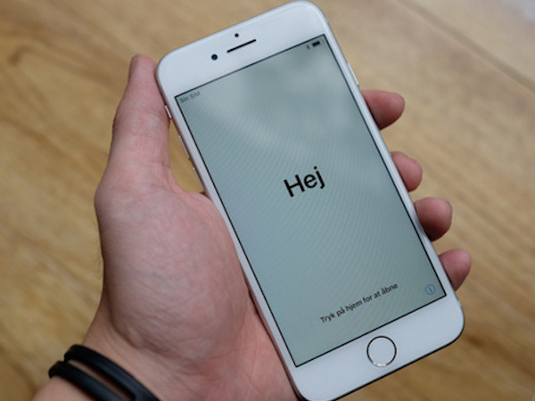 NÓNG: Cận cảnh iPhone 8 đầu tiên tại Việt Nam, giá 20 triệu đồng