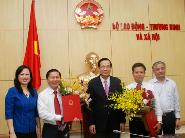 Công bố quyết định bổ nhiệm nhân sự của Thủ tướng Chính phủ