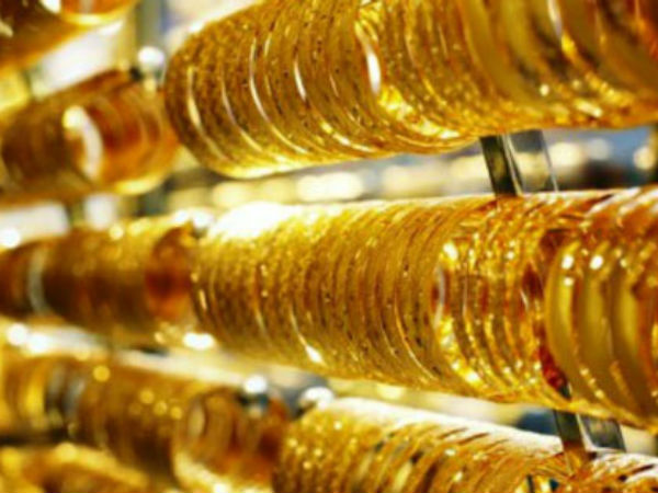 Giá vàng hôm nay 21/9: Biến động mạnh, tạm dừng mua bán