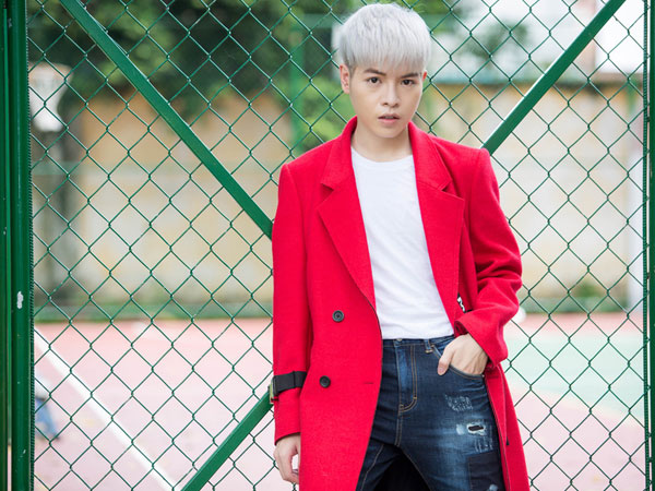 Đức Phúc: "Tôi không đẹp đến mức được gọi là hot boy, nam thần"