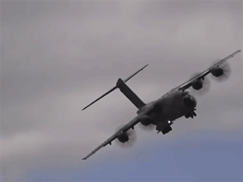 [Infographic] Lực sĩ bầu trời Châu Âu đánh bại C-130 Mỹ và IL-76 Nga