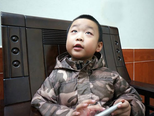"Choáng" với những em bé có khả năng kỳ lạ nhất Việt Nam