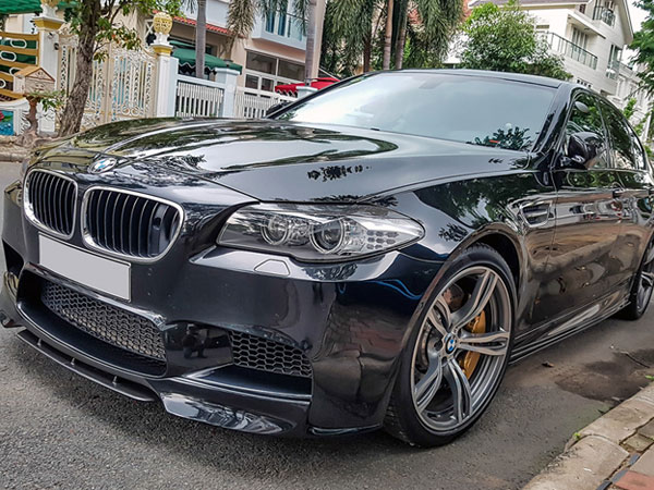 BMW M5 duy nhất VN xuất hiện trước nhà Quốc Cường Gia Lai