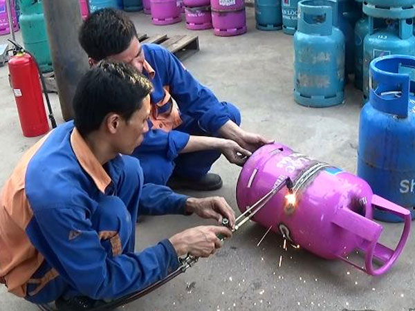 Hàng ngàn bình gas nguy cơ cháy nổ, Hiệp hội Gas kêu cứu