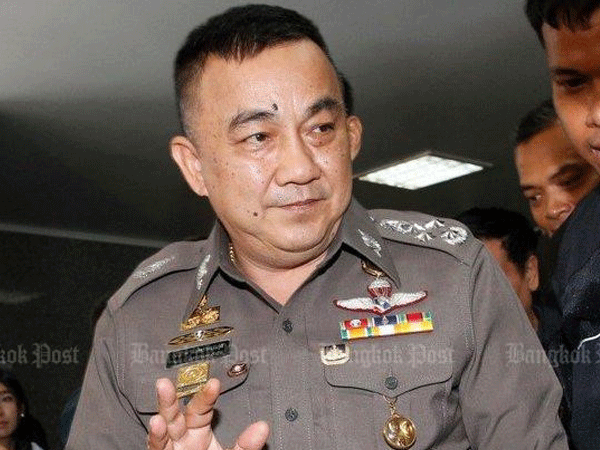 Lãnh đạo cảnh sát "che chở" cho nghi can vụ Yingluck bỏ trốn