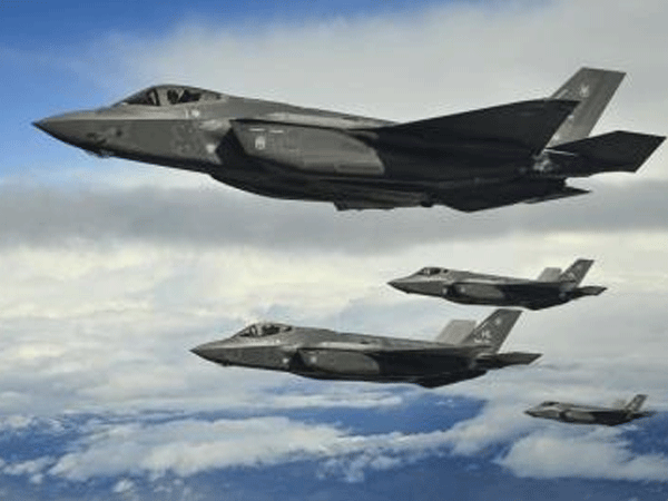 Thực tế buồn: Hơn 100 chiếc F-35 không thể chiến đấu