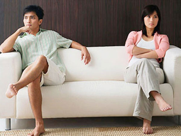 Chồng nhạt tình sau cưới (1): Tâm sự người vợ trẻ đang “tiến thoái lưỡng nan”