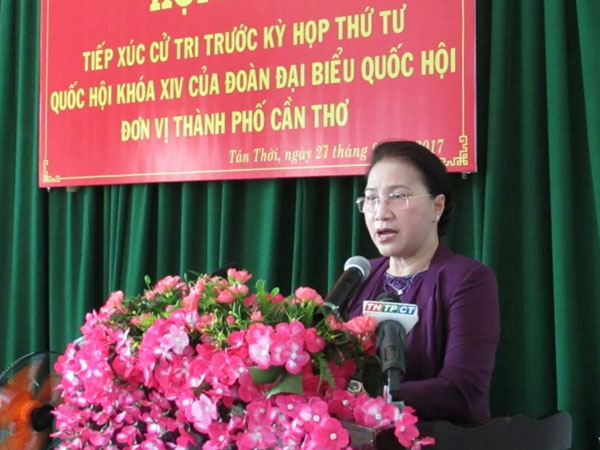 Chủ tịch QH nói về việc "cách hết chức vụ khi nghỉ hưu"