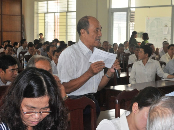 Đằng sau các dự án BOT có đồng chí nào "vỗ vai" không?