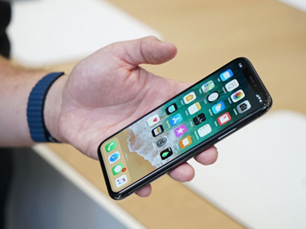 iPhone X sẽ khan hàng do khó sản xuất