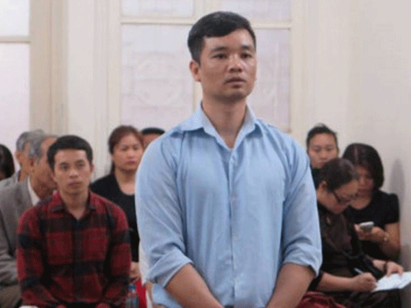 Kẻ trộm xe ô tô chở hơn 10kg vàng ở Hà Nội đòi cắn lưỡi tự tử tại toà