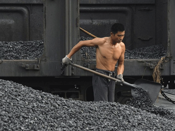 Trung Quốc vẫn nhập khẩu than Triều Tiên bất chấp lệnh trừng phạt