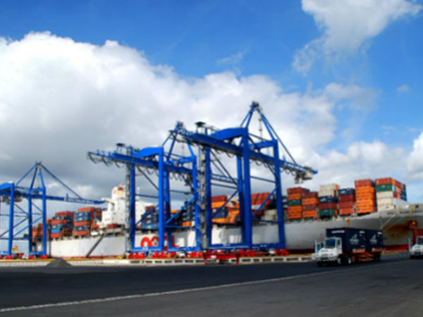 Vì sao cảng 2 tỷ USD "đói" hàng?