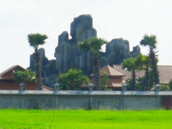 Vụ “biệt phủ” giữa đồng: Khiển trách Trưởng Phòng TN-MT