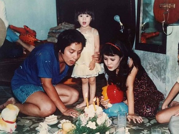 Hình ảnh xưa hiếm thấy của gia đình nghệ sỹ Chí Trung
